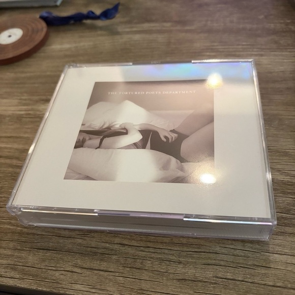 Taylor Swift The Tortured Poets Department Collectors Edition Deluxe CD Full Set - Picture 5 of 6